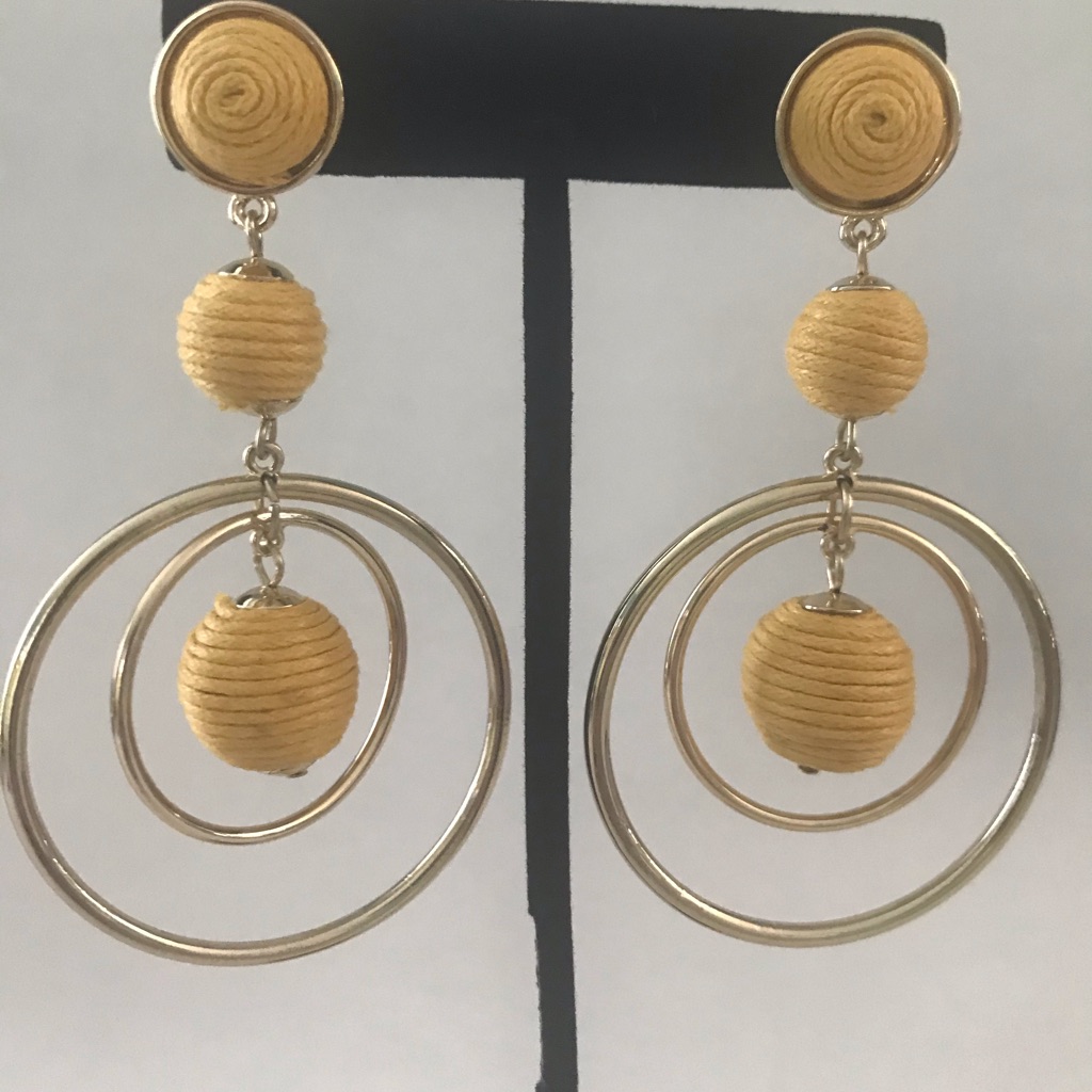 Jessica Simpson Earrings 8$